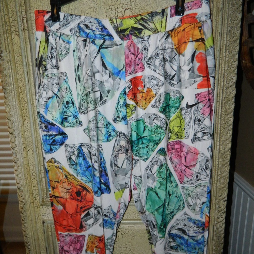 Nike Lux Loose Dry Flow Cropped Diamond Capris M (V-18)